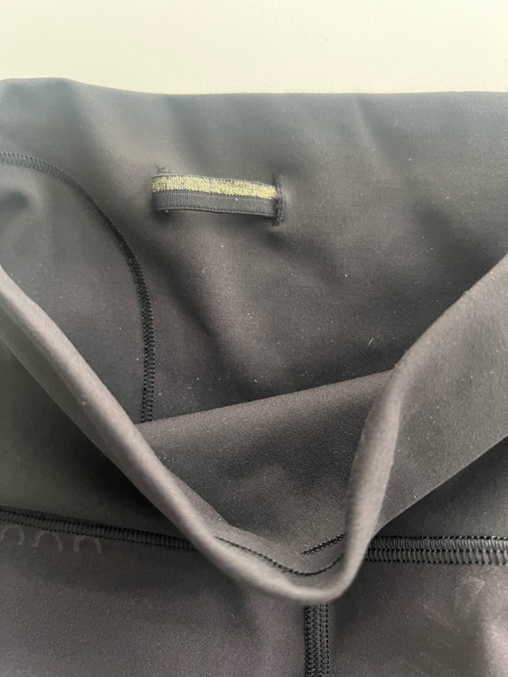Lululemon Wunder Train High-Rise Tight 25" Special Edition Embossed Black Size 2 - Picture 7 of 8